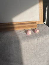 Load image into Gallery viewer, Pink confetti cake earrings