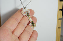 Load image into Gallery viewer, Key Of Return: White & Gold Olives and Olive Leaves (The Fruitful and Prosperous Collection).