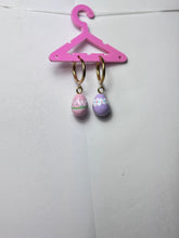 Load image into Gallery viewer, Pink & Purple 
Sugar Shells Easter Egg Earrings