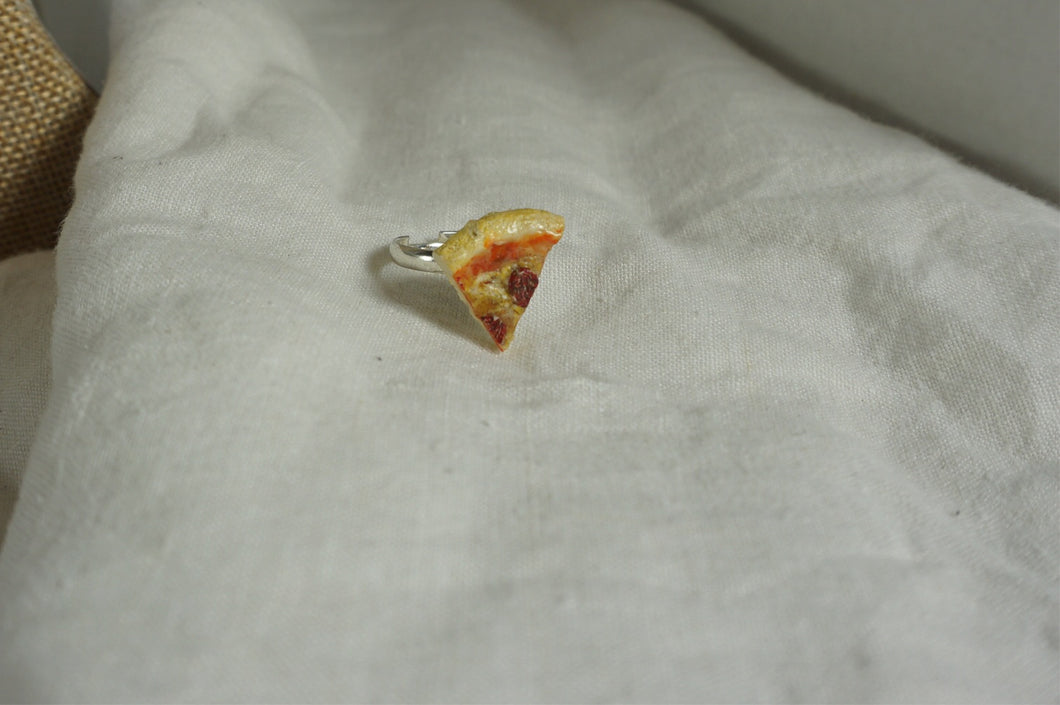 Pepperoni pizza ring