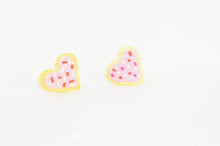 Load image into Gallery viewer, Valentine’s Day Heart Sugar Cookies
