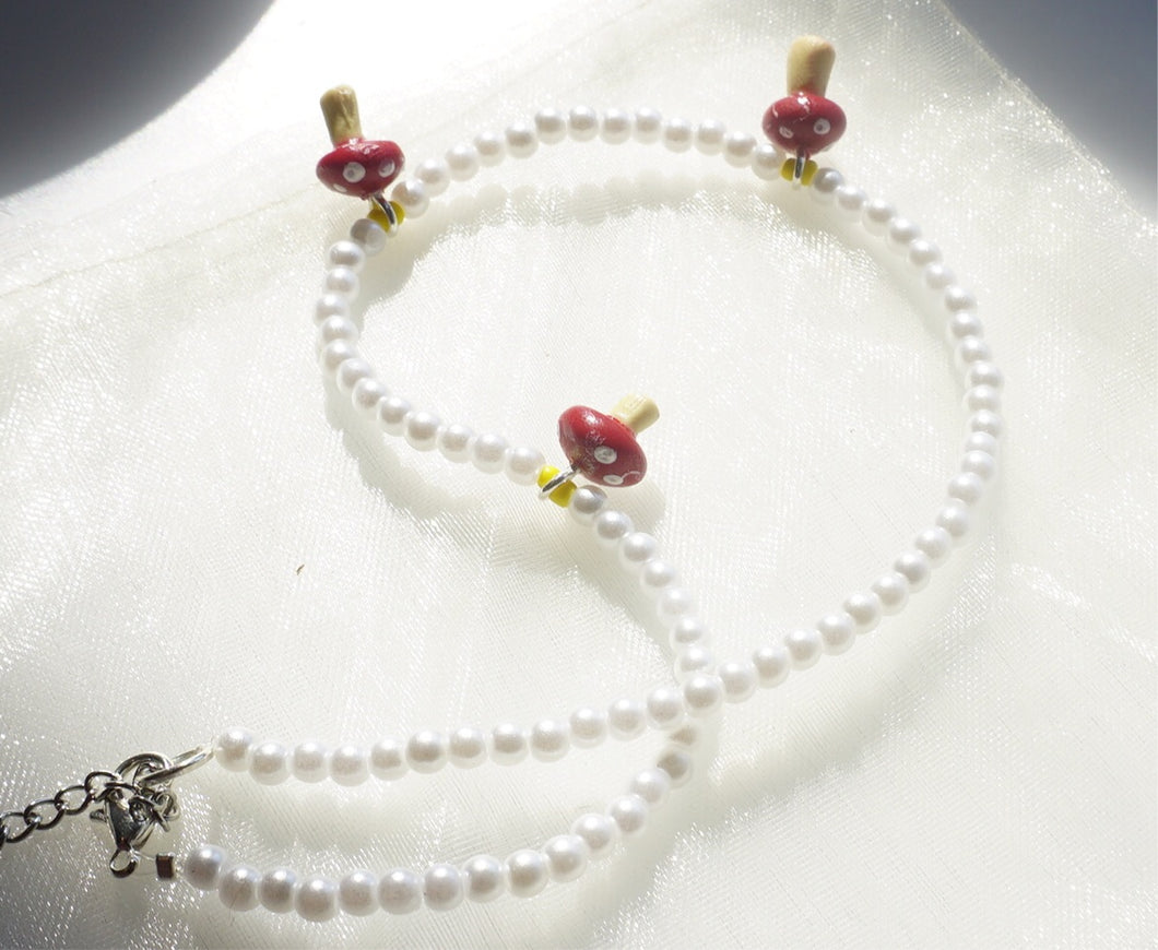 Mushroom pearl necklace