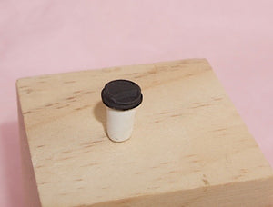 Mini coffee cup with lid