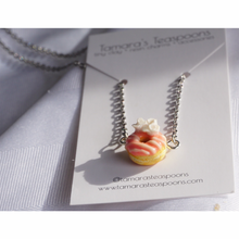 Load image into Gallery viewer, Pink Donut Necklace
